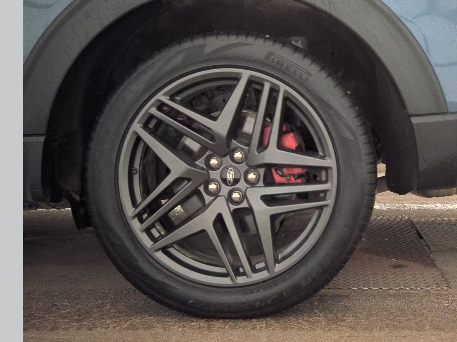 2025 Ford Explorer ST-Line AWD