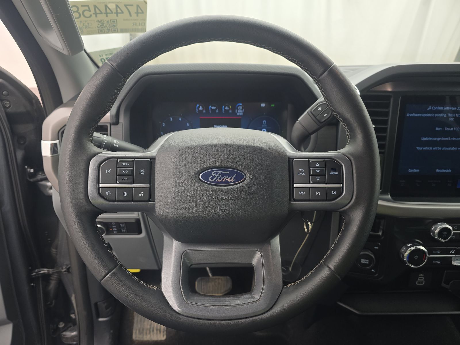 2025 Ford F-150 XLT AWD