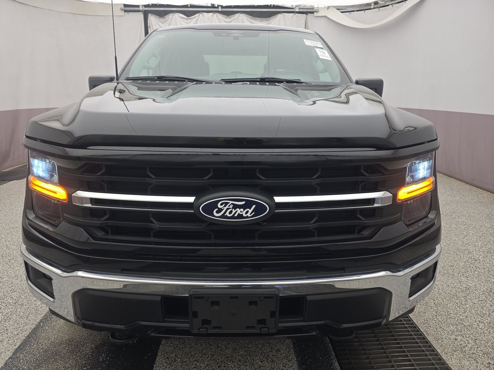 2025 Ford F-150 XLT AWD