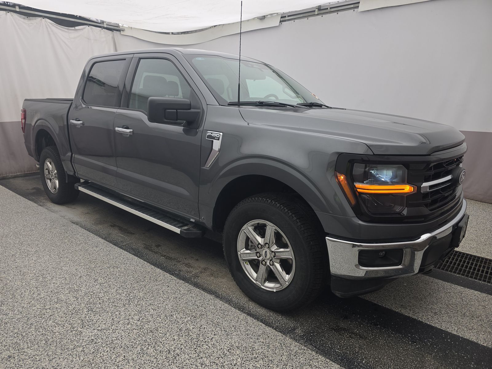2025 Ford F-150 XLT AWD