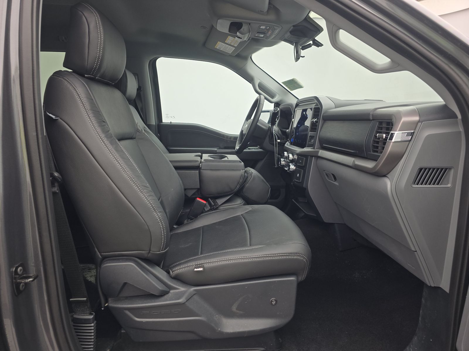 2025 Ford F-150 XLT AWD