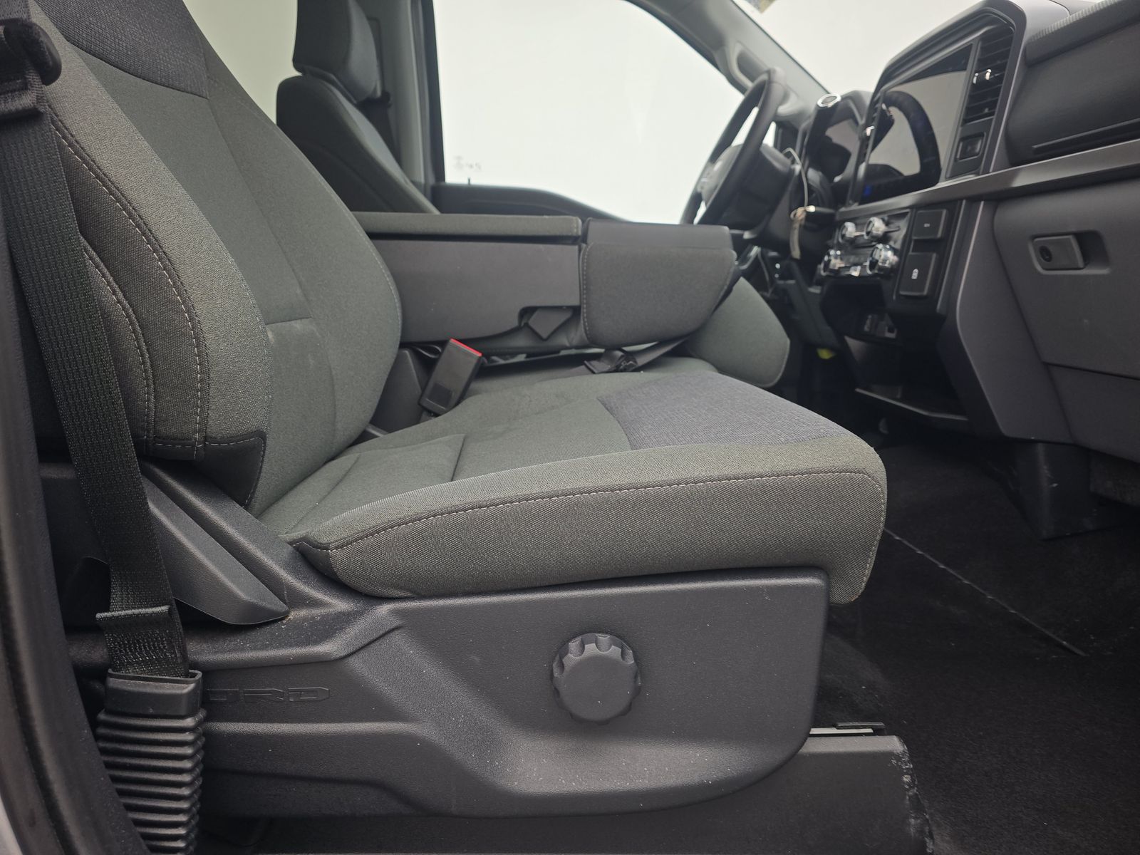 2025 Ford F-150 XLT AWD