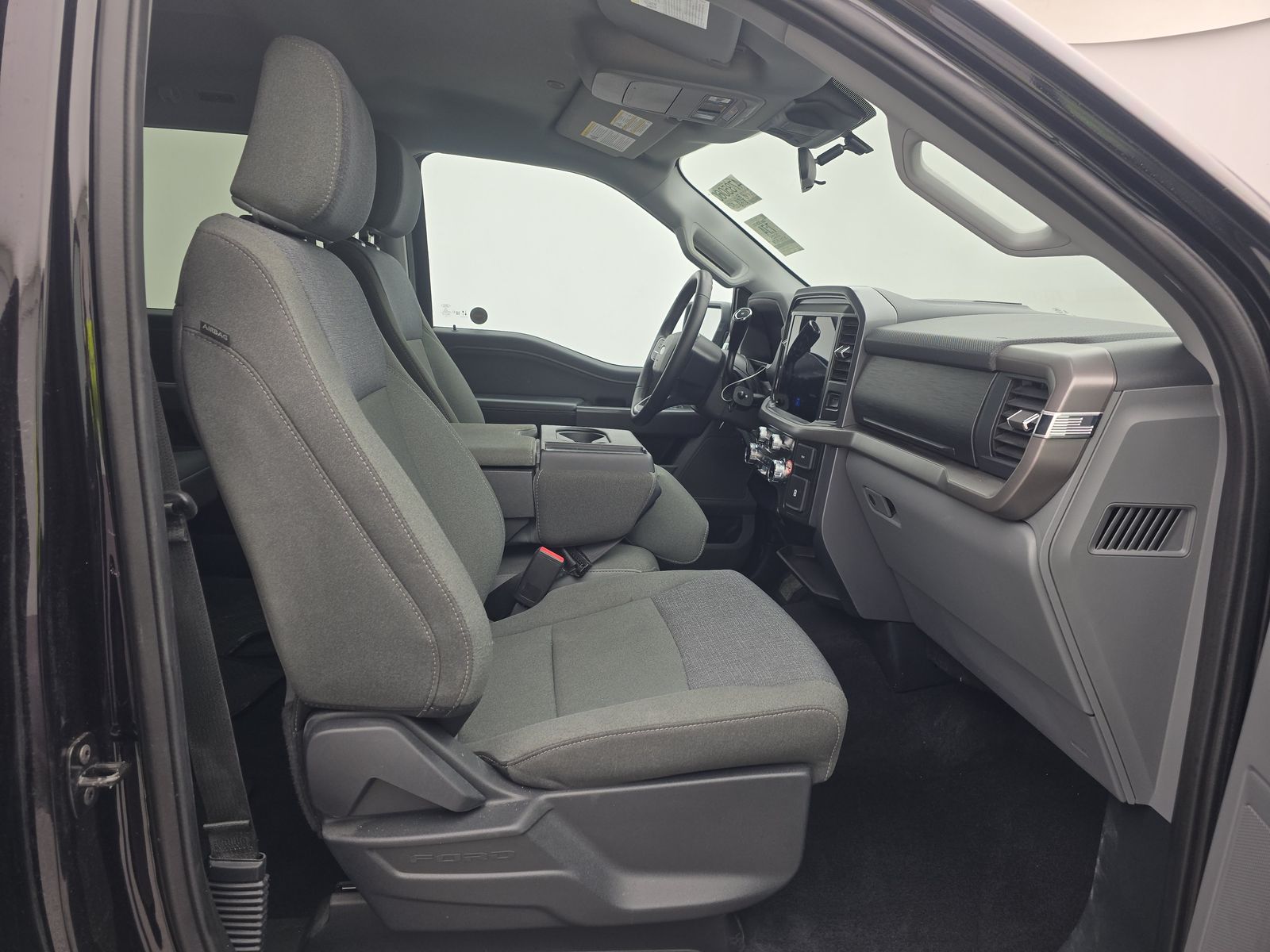 2025 Ford F-150 XLT AWD