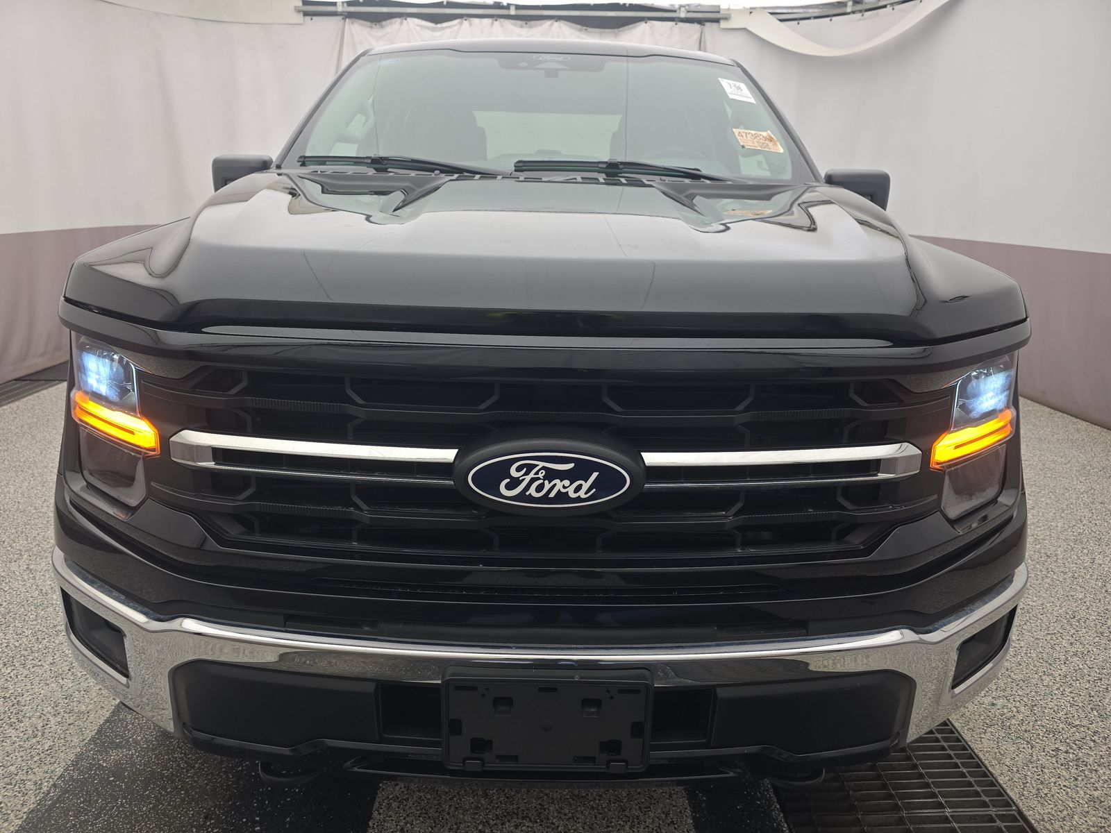 2025 Ford F-150 XLT AWD