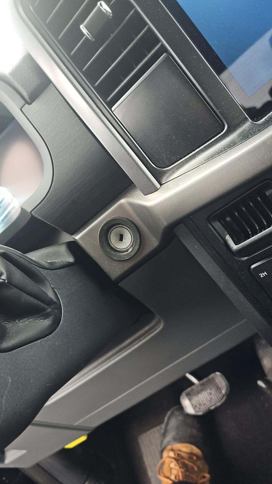 2025 Ford F-150 XLT AWD