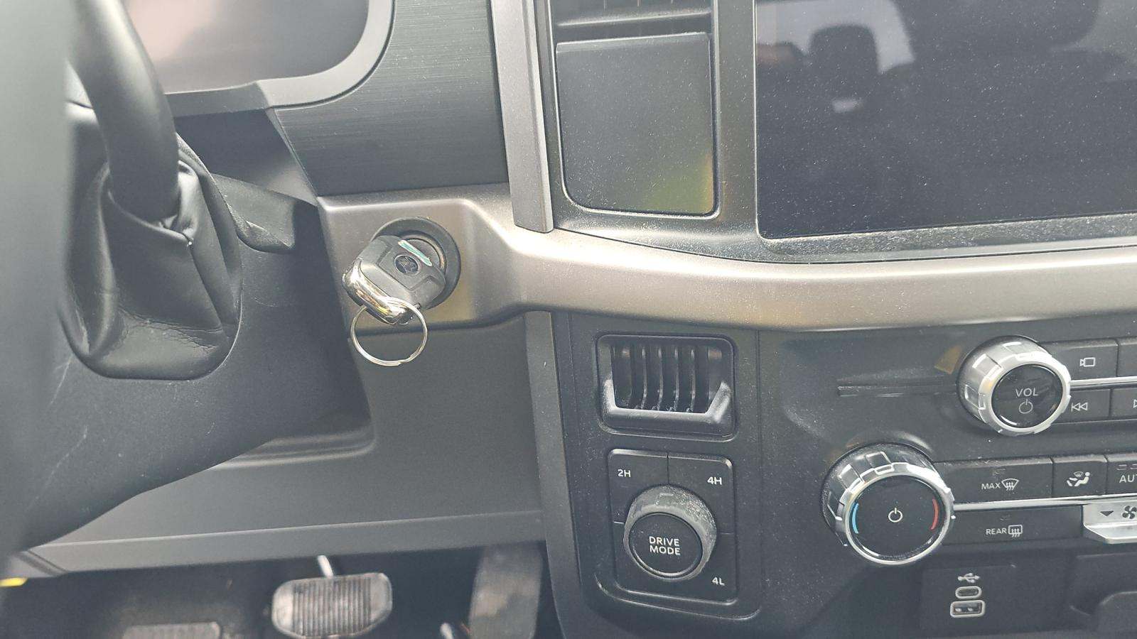 2025 Ford F-150 XLT AWD