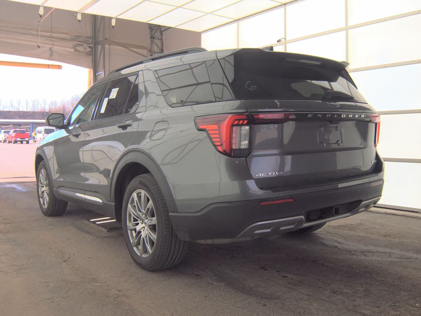 FORD EXPLORER - 9