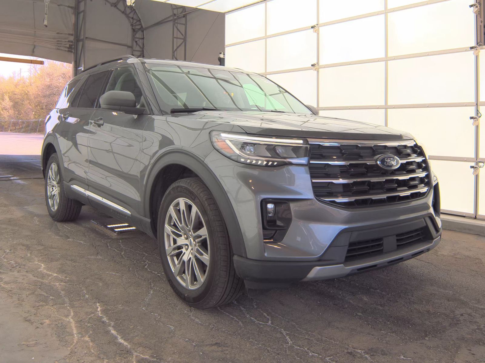 FORD EXPLORER - 5