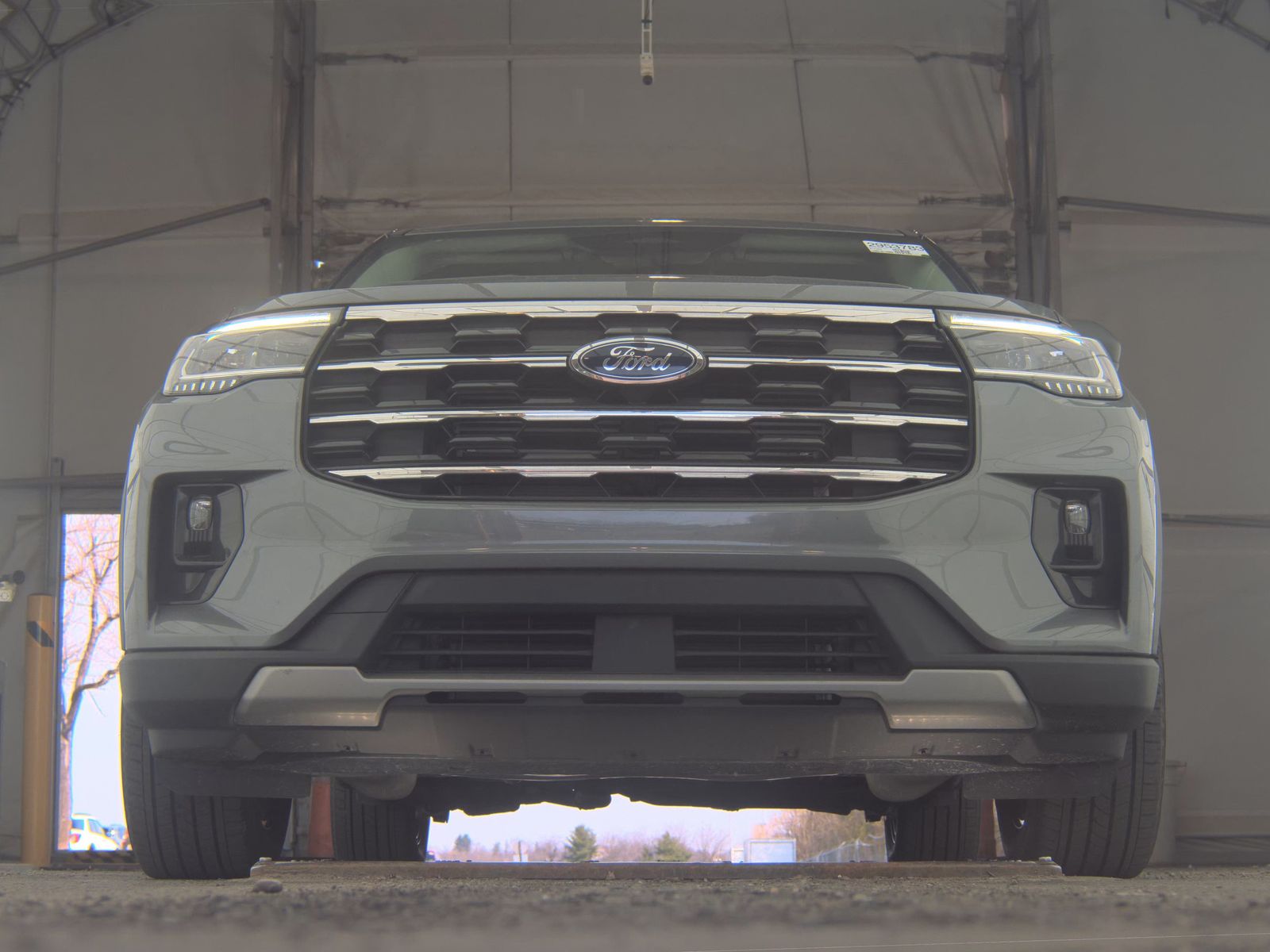 FORD EXPLORER - 4