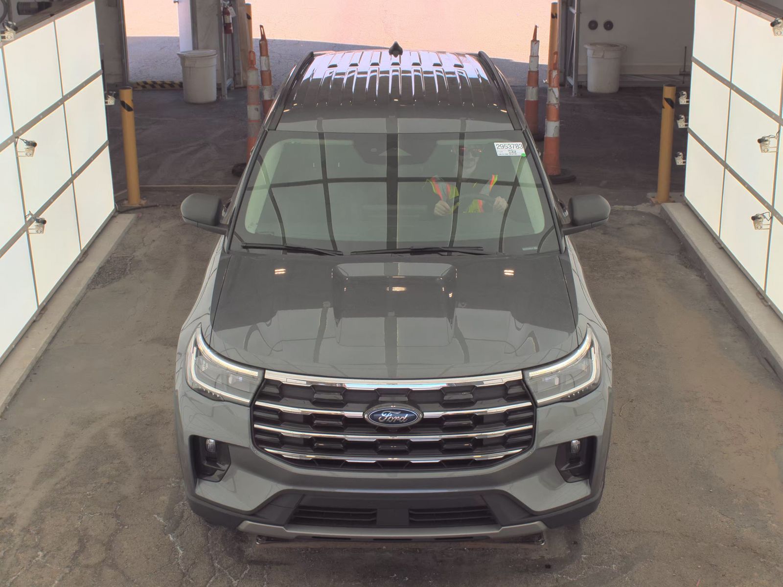 FORD EXPLORER - 3