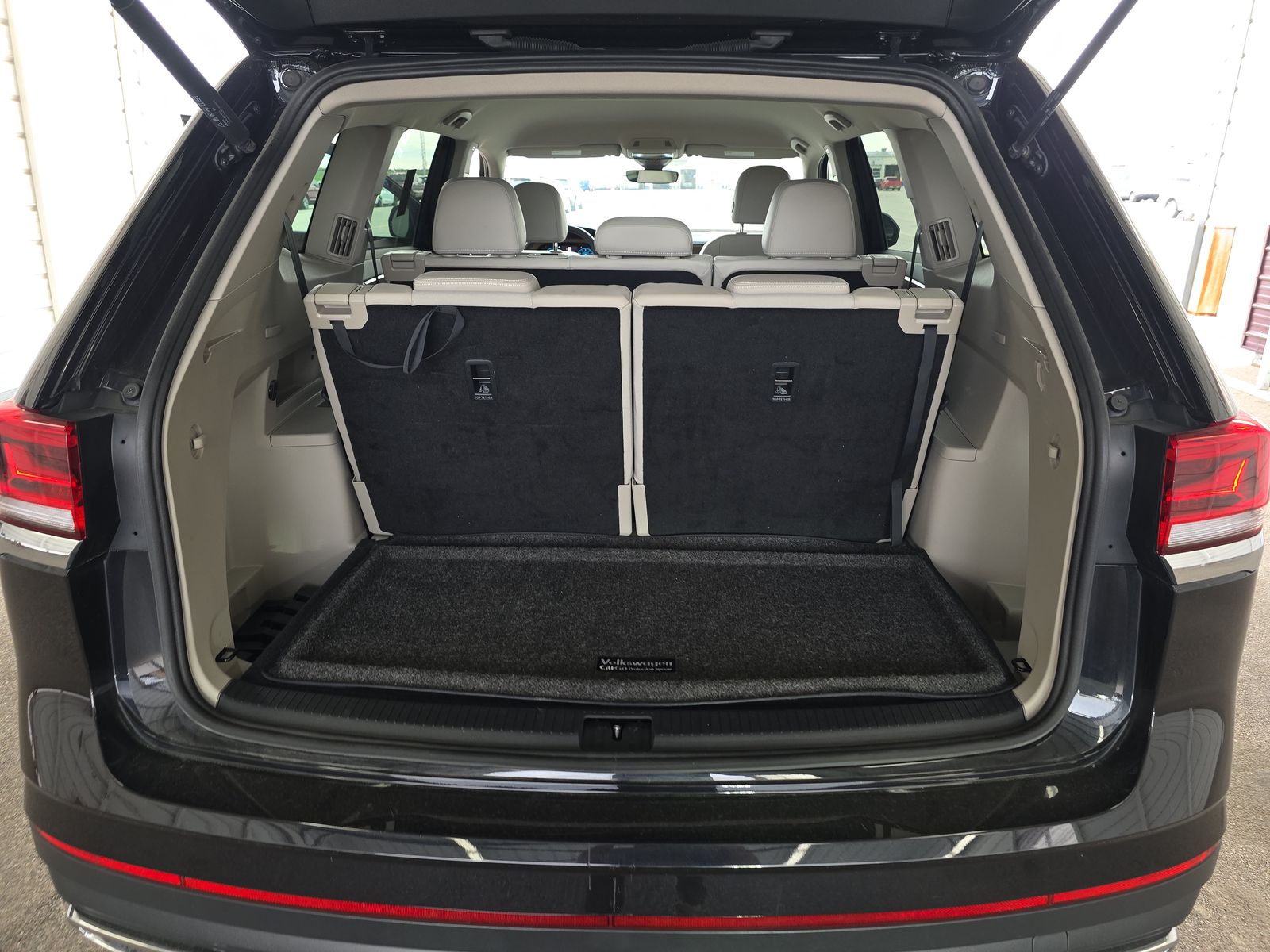 2024 Volkswagen Atlas 2.0T SE FWD