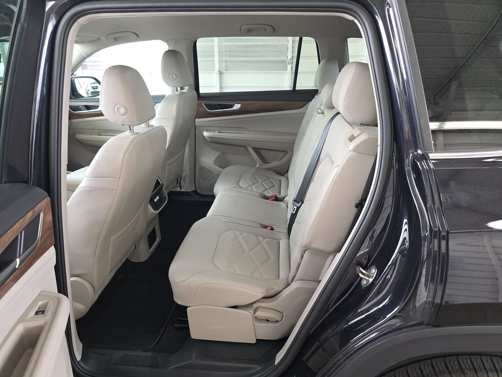 2024 Volkswagen Atlas 2.0T SE FWD