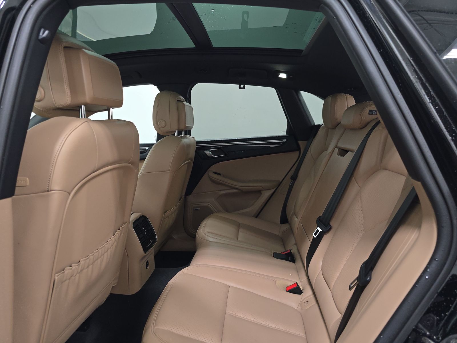 2023 Porsche Macan Base AWD