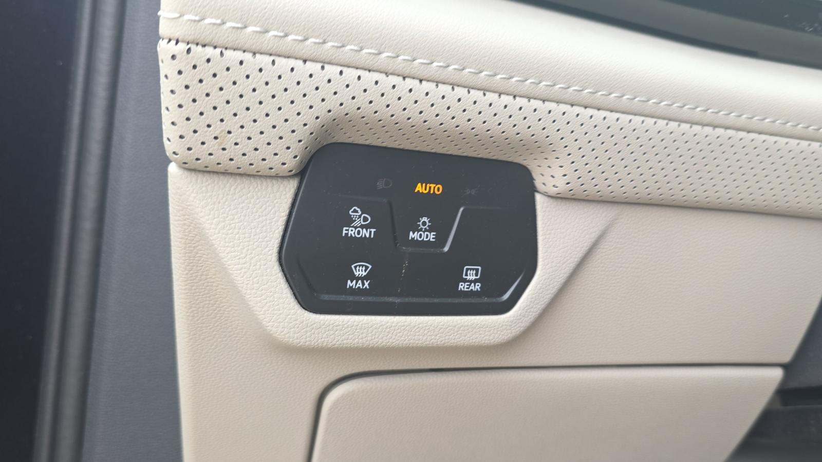 2024 Volkswagen Atlas 2.0T SE FWD