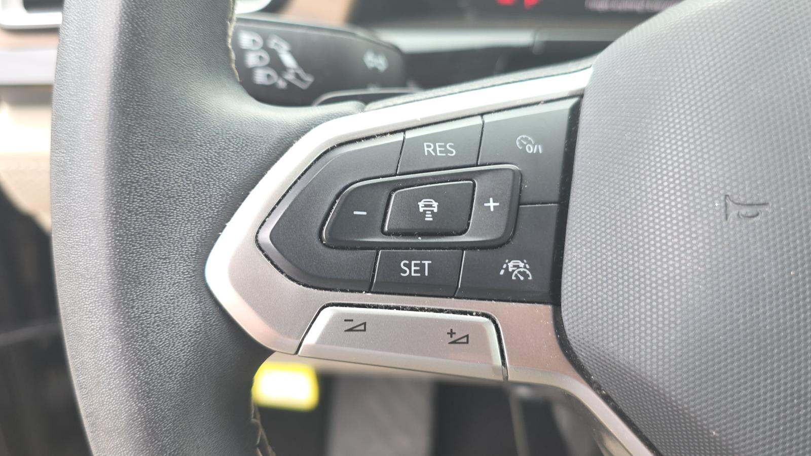 2024 Volkswagen Atlas 2.0T SE FWD