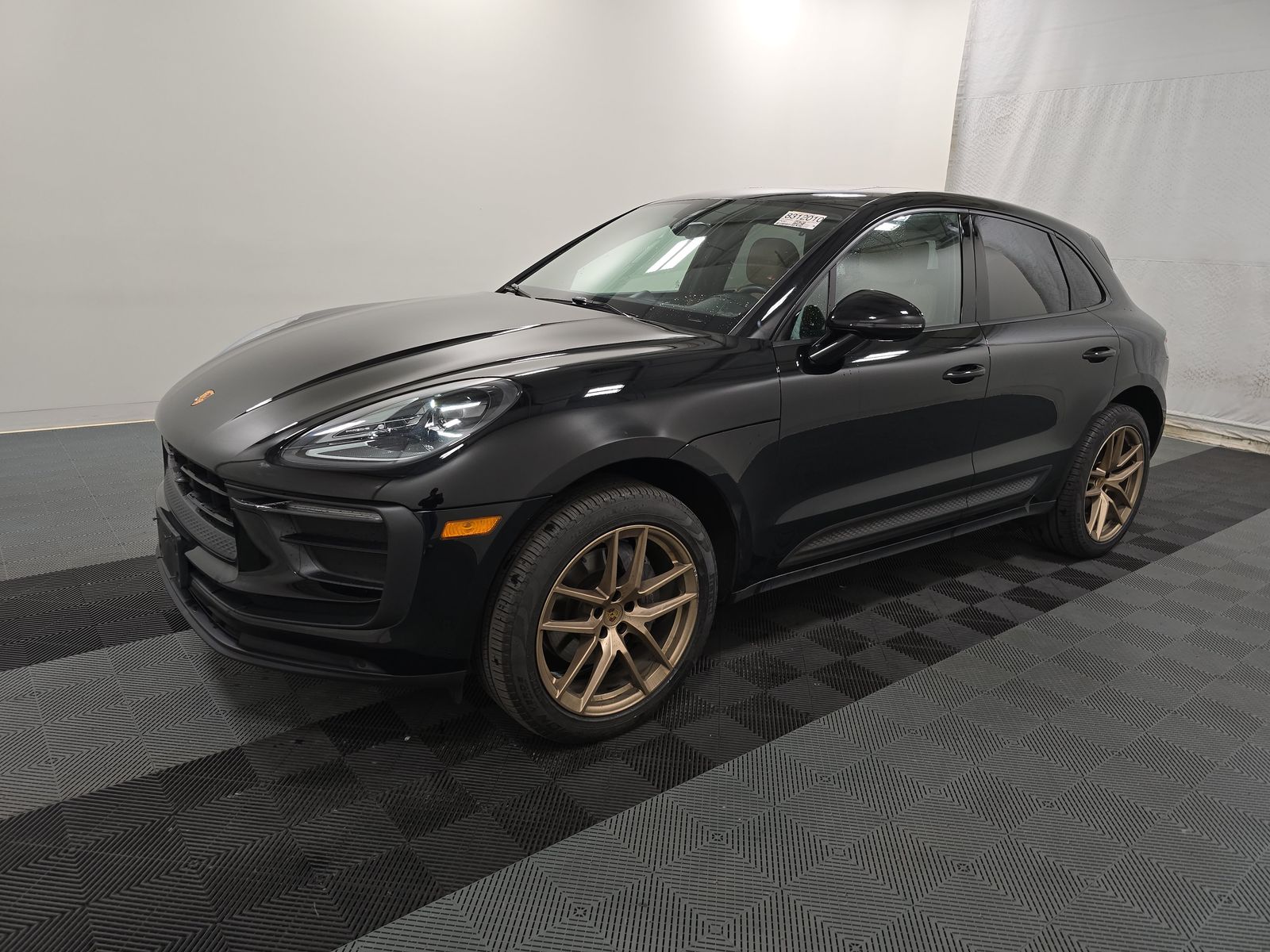 2023 Porsche Macan Base AWD