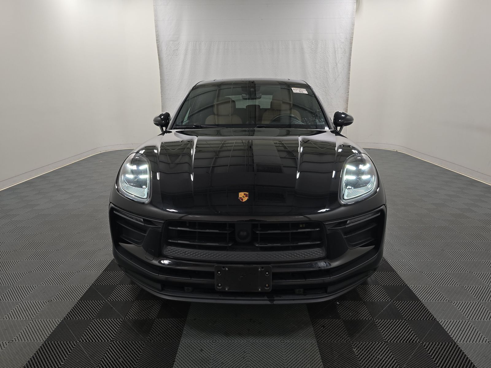 2023 Porsche Macan Base AWD