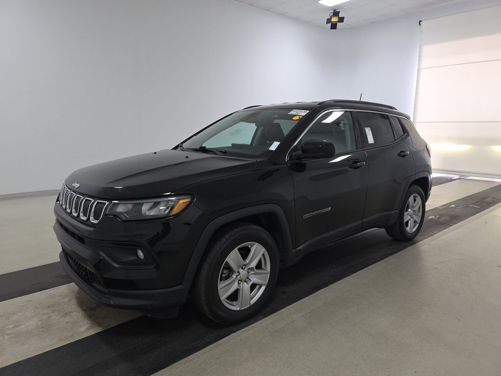 JEEP LATITUDE - 1