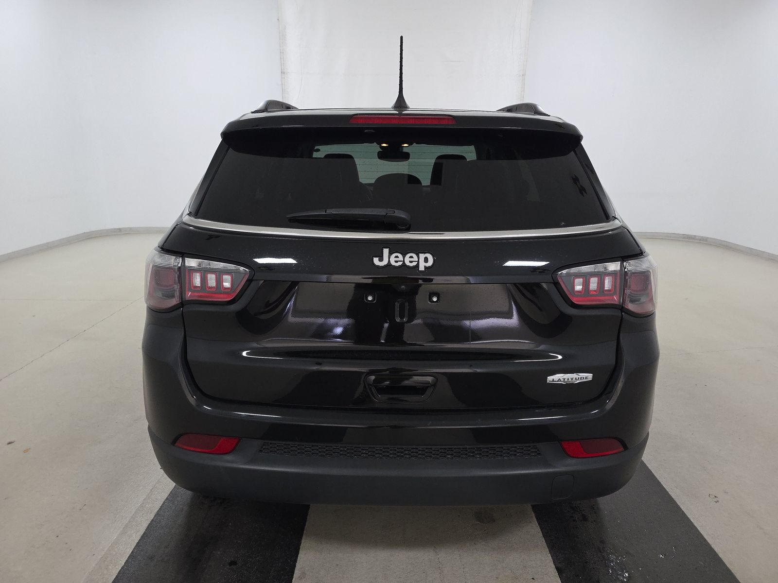 JEEP LATITUDE - 6
