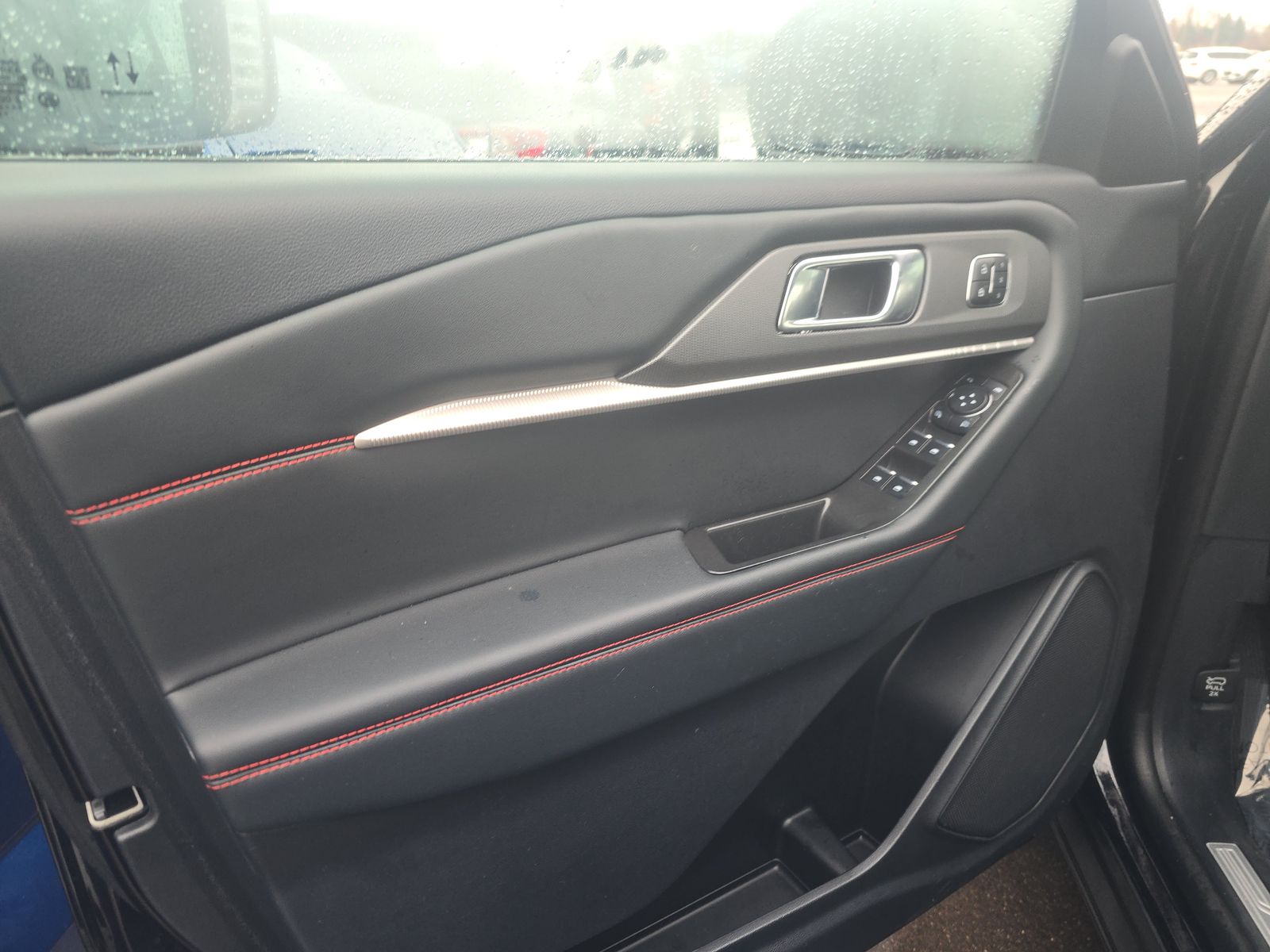 2025 Ford Explorer ST-Line AWD