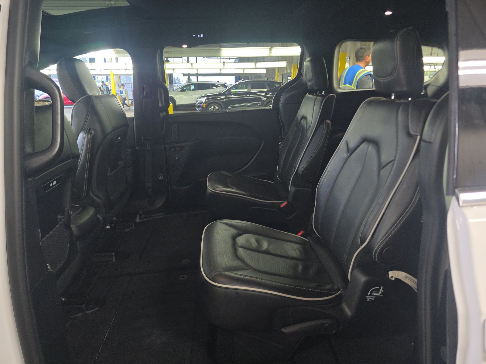 2026 Chrysler Pacifica Limited FWD