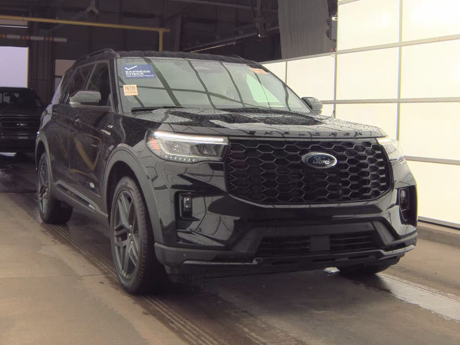 2025 Ford Explorer ST-Line AWD