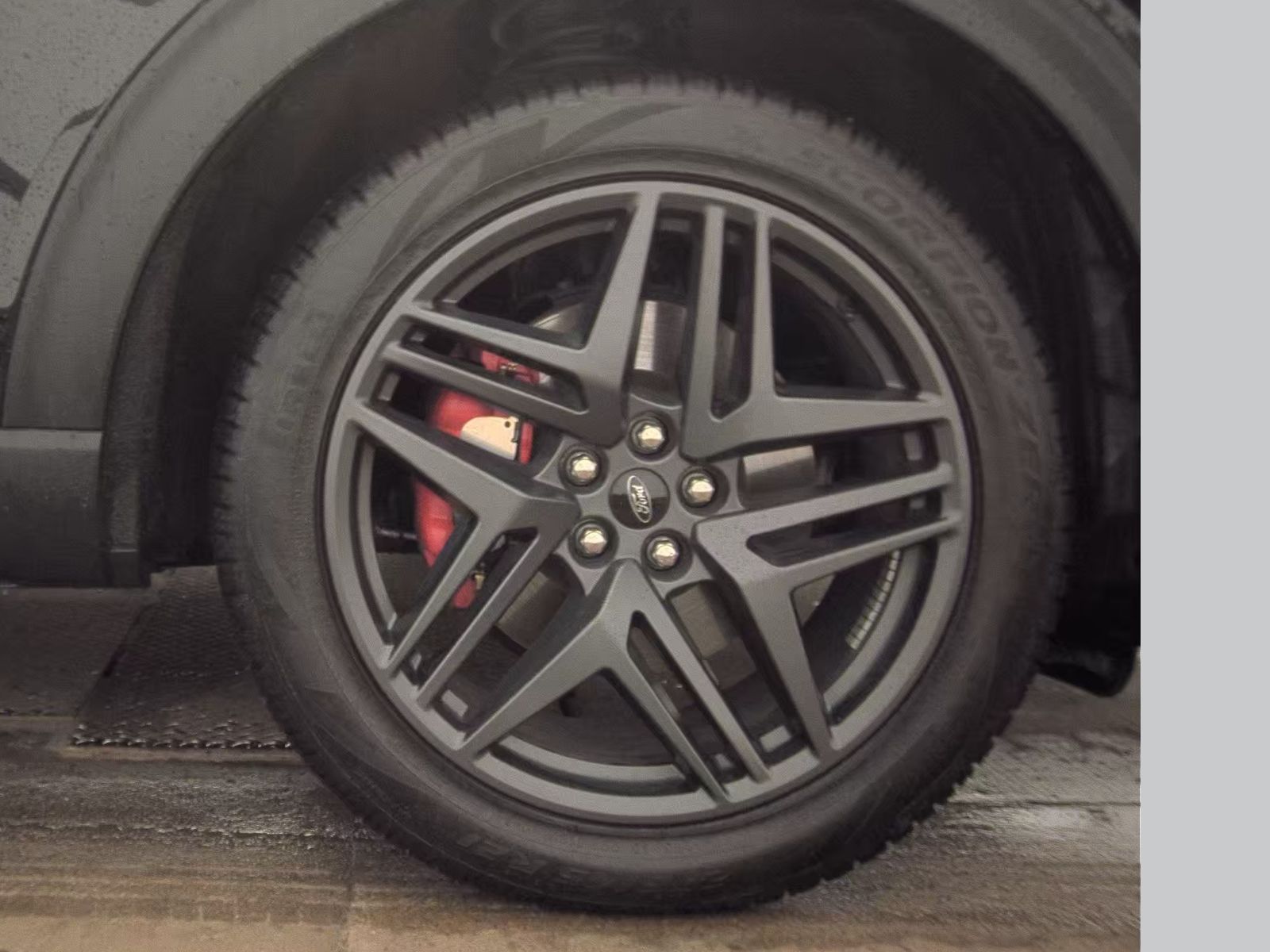 2025 Ford Explorer ST-Line AWD