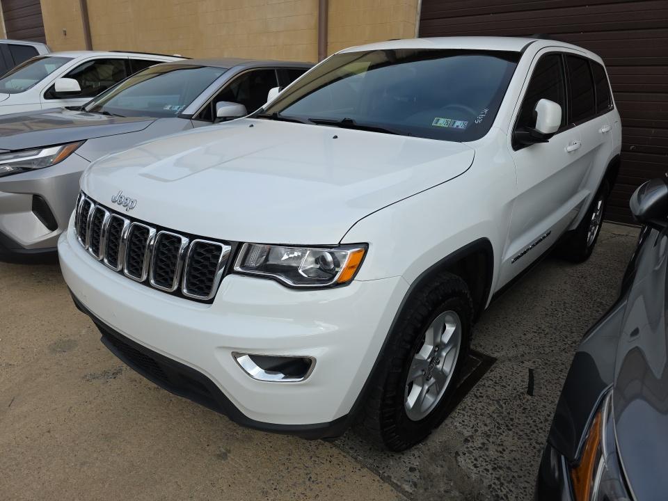 JEEP LAREDO - 1