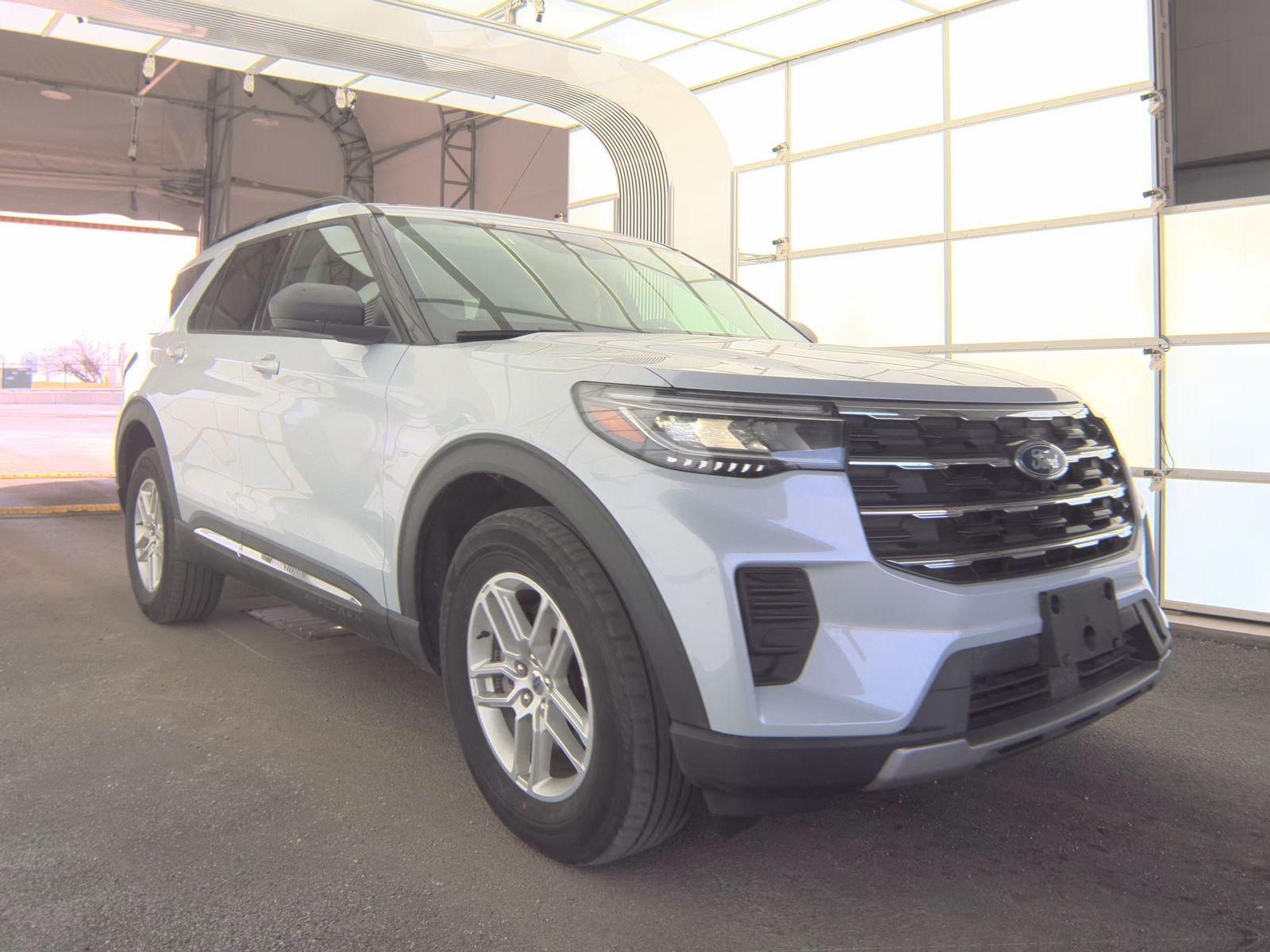 2025 Ford Explorer Active AWD