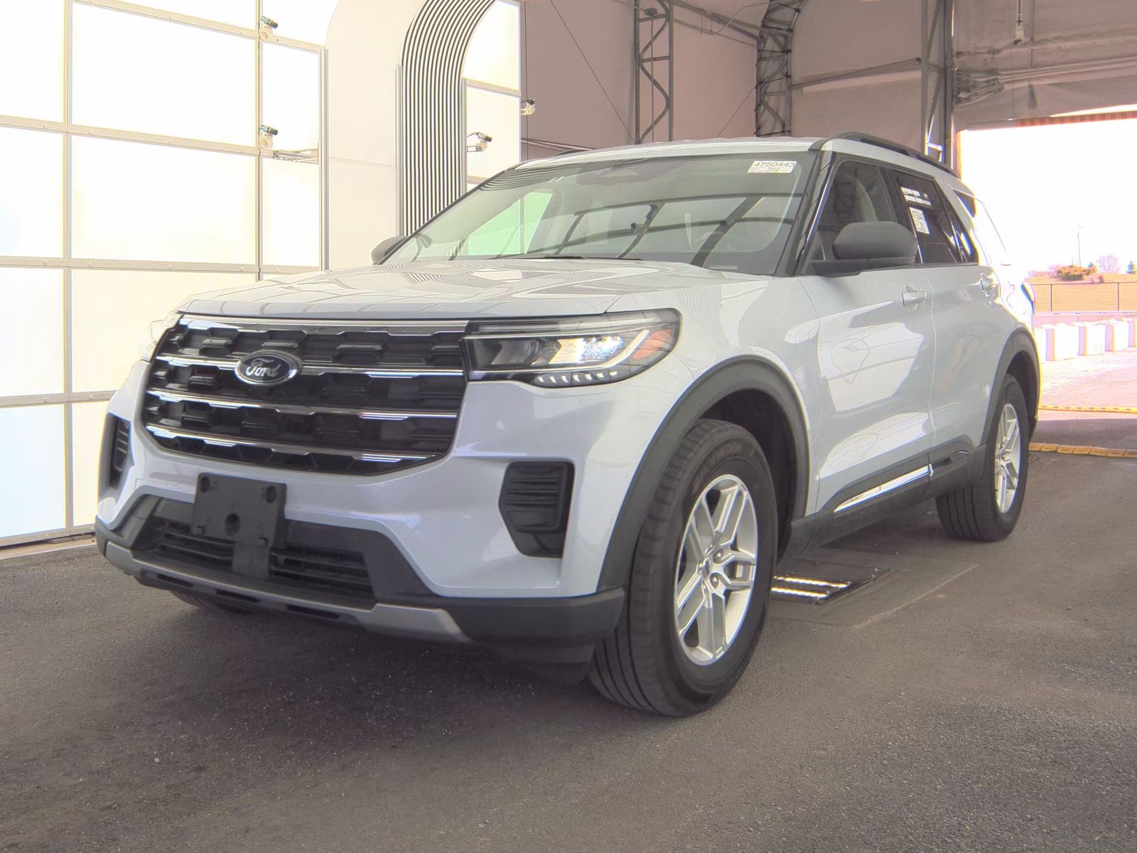 2025 Ford Explorer Active AWD
