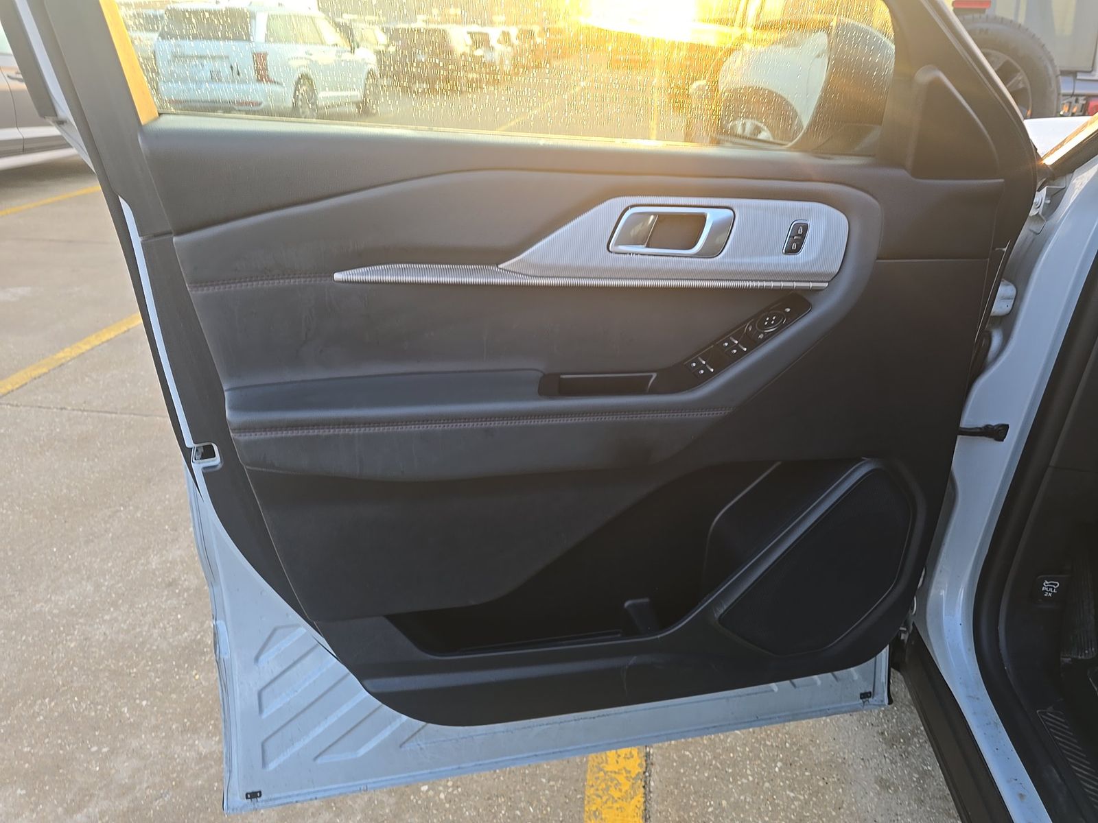 2025 Ford Explorer Active AWD