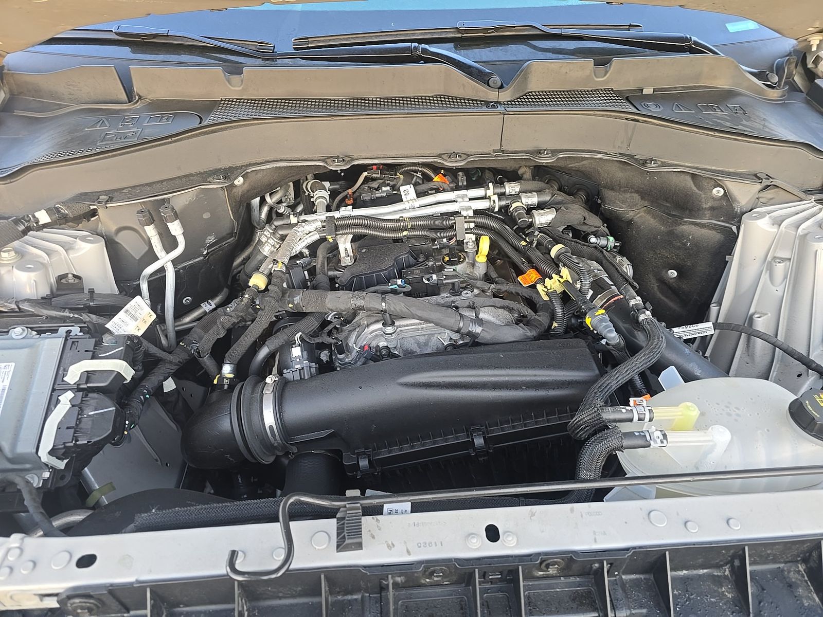 2025 Ford Explorer Active AWD