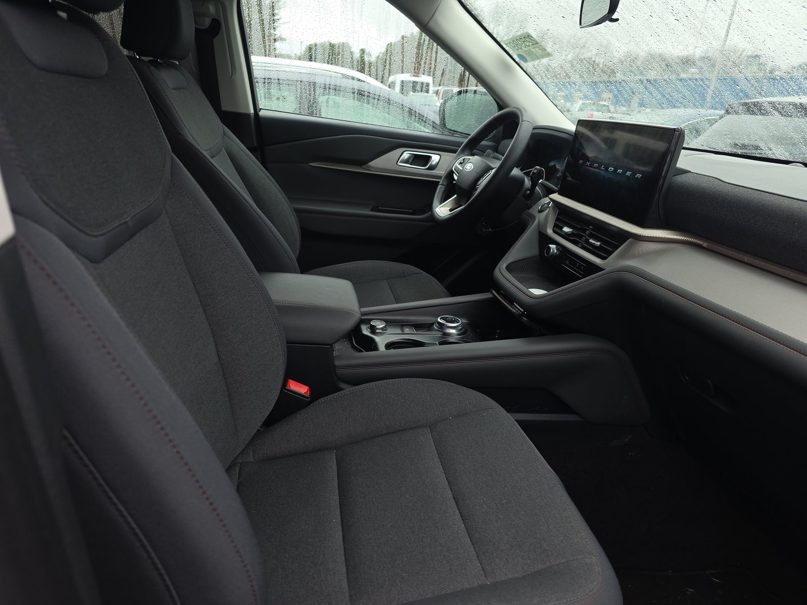 2025 Ford Explorer Active AWD