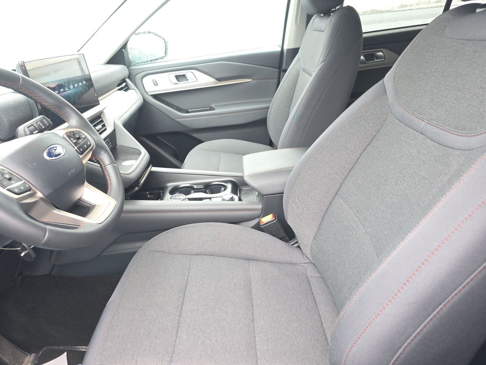 2025 Ford Explorer Active AWD