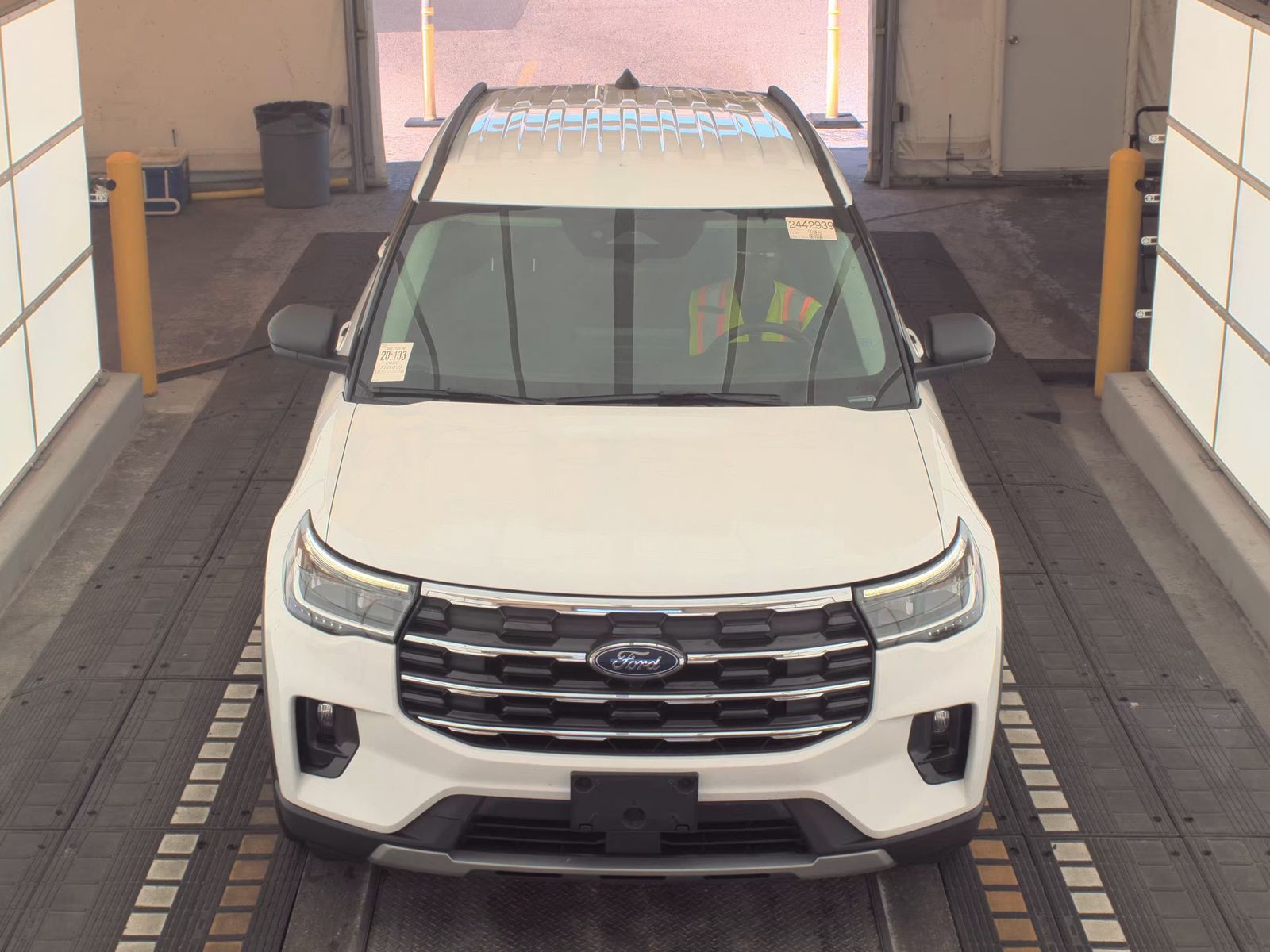 2025 Ford Explorer Active RWD