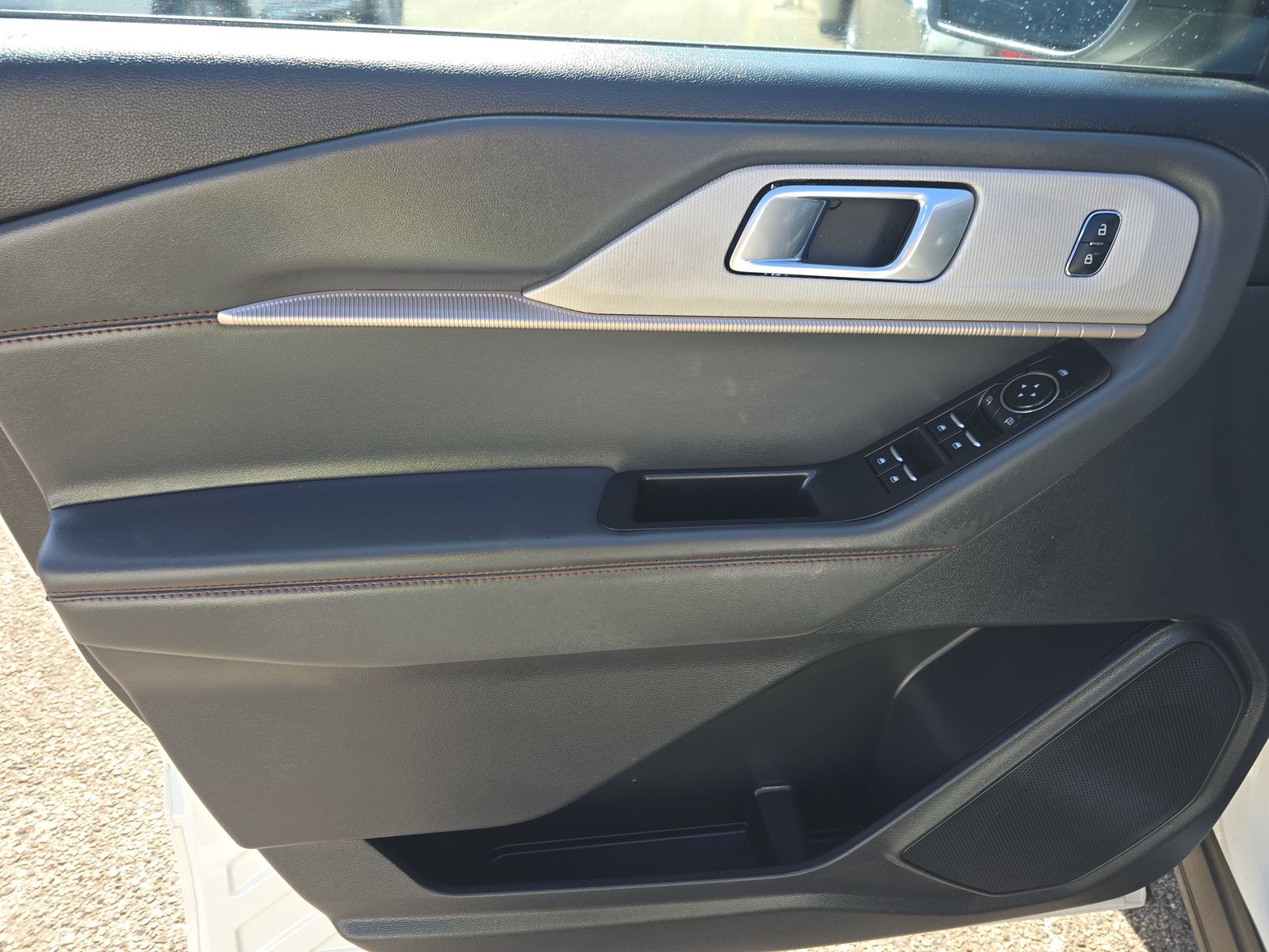 2025 Ford Explorer Active RWD