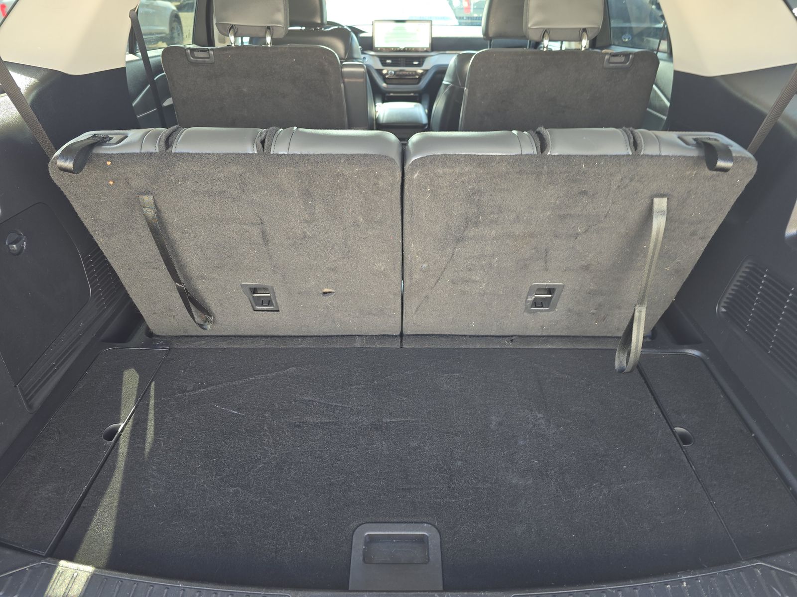 2025 Ford Explorer Active RWD