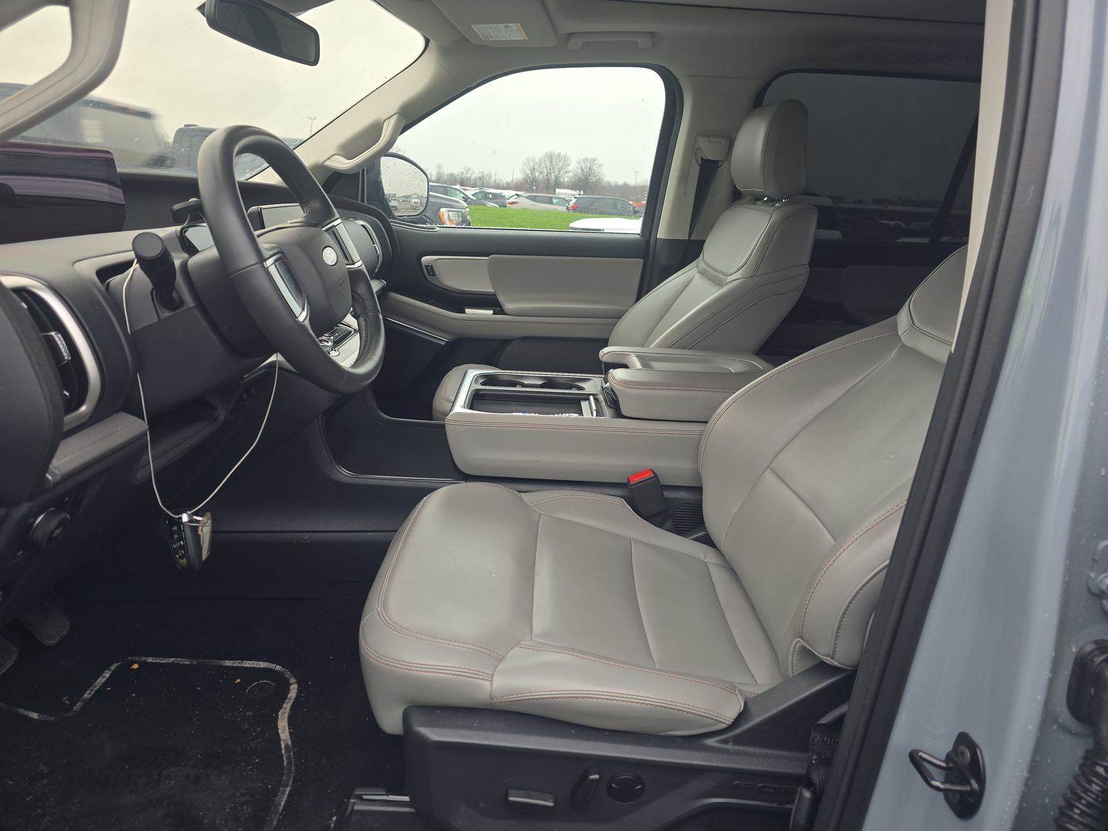 FORD EXPEDITION - 8