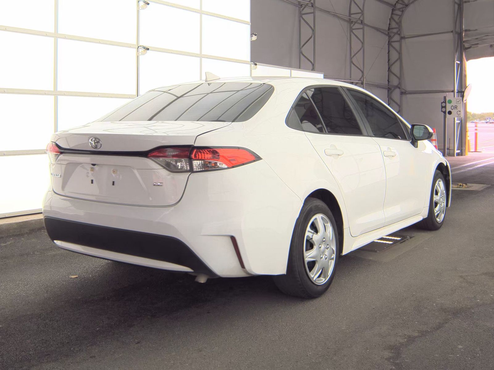 2022 Toyota Corolla LE FWD