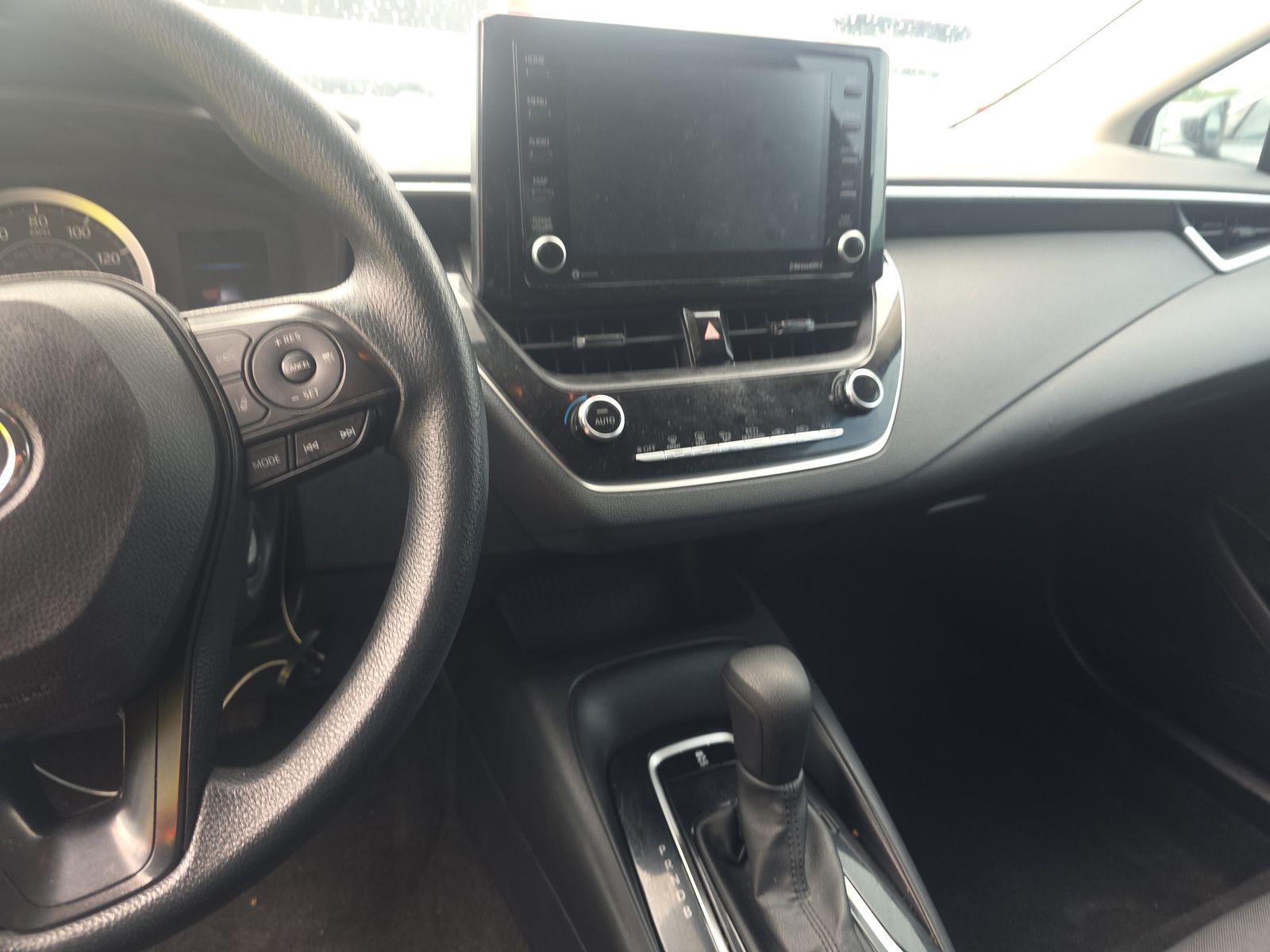 2022 Toyota Corolla LE FWD