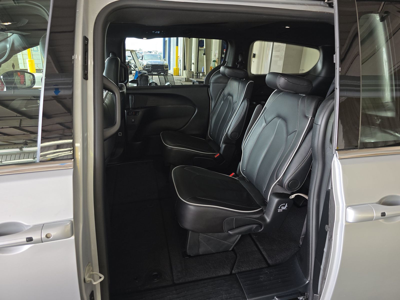 2026 Chrysler Pacifica Limited AWD