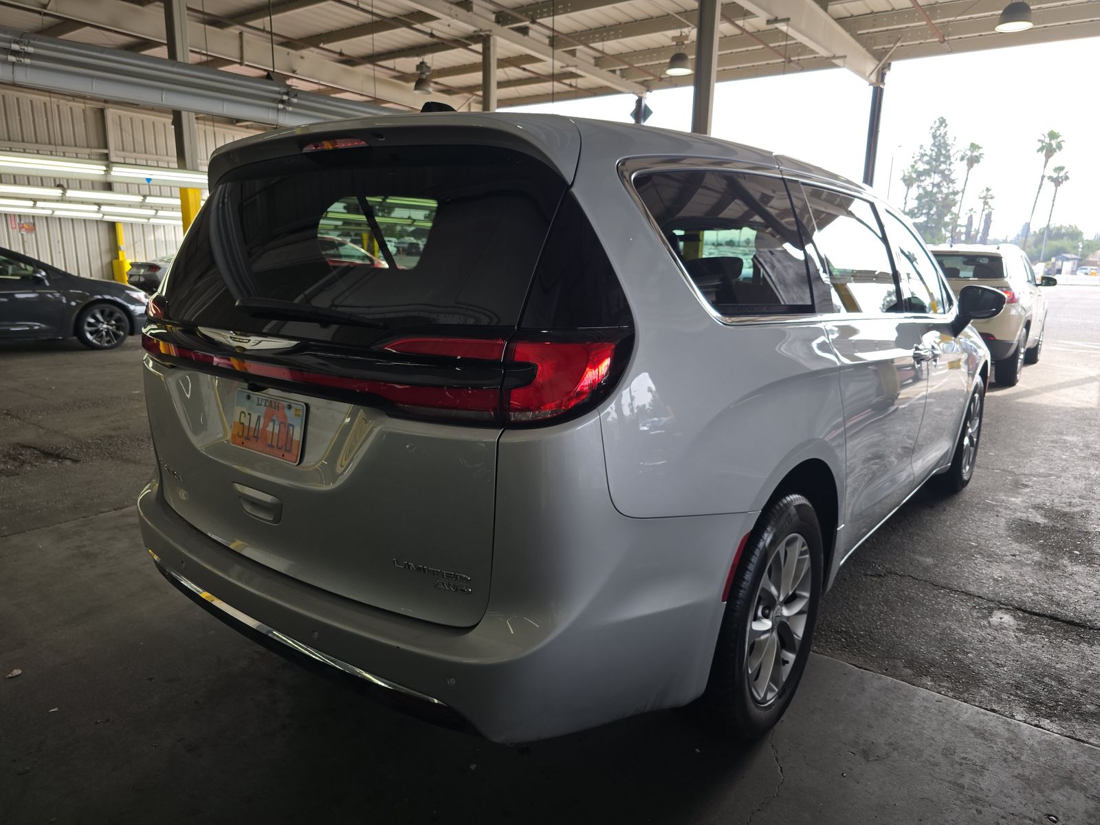 2026 Chrysler Pacifica Limited AWD