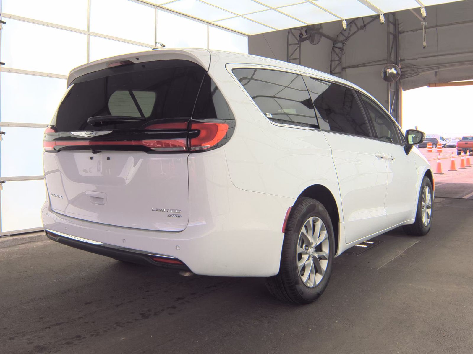 2026 Chrysler Pacifica Limited AWD