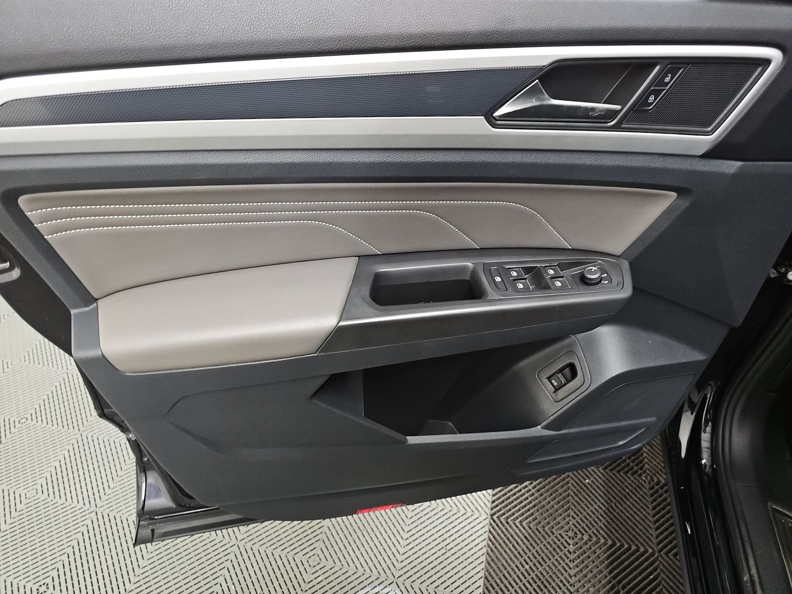 2022 Volkswagen Atlas 3.6L SEL R-Line AWD