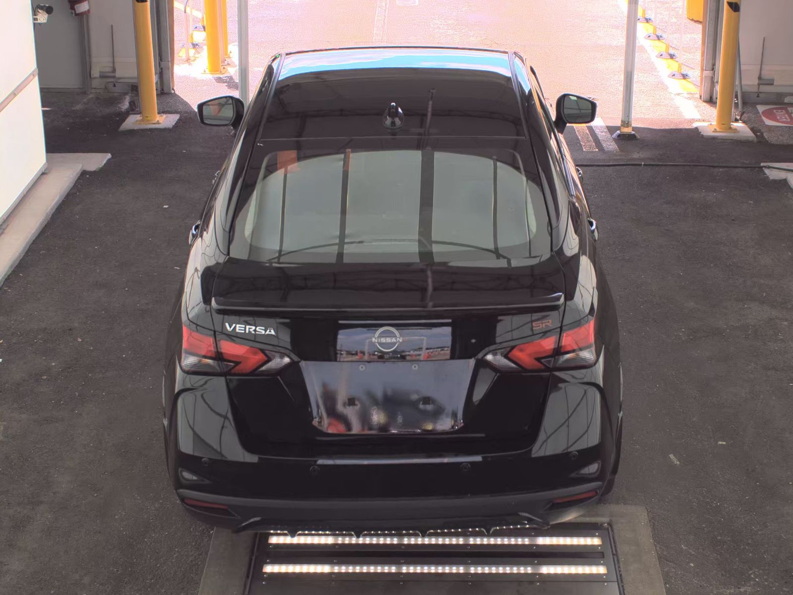 NISSAN VERSA - 7