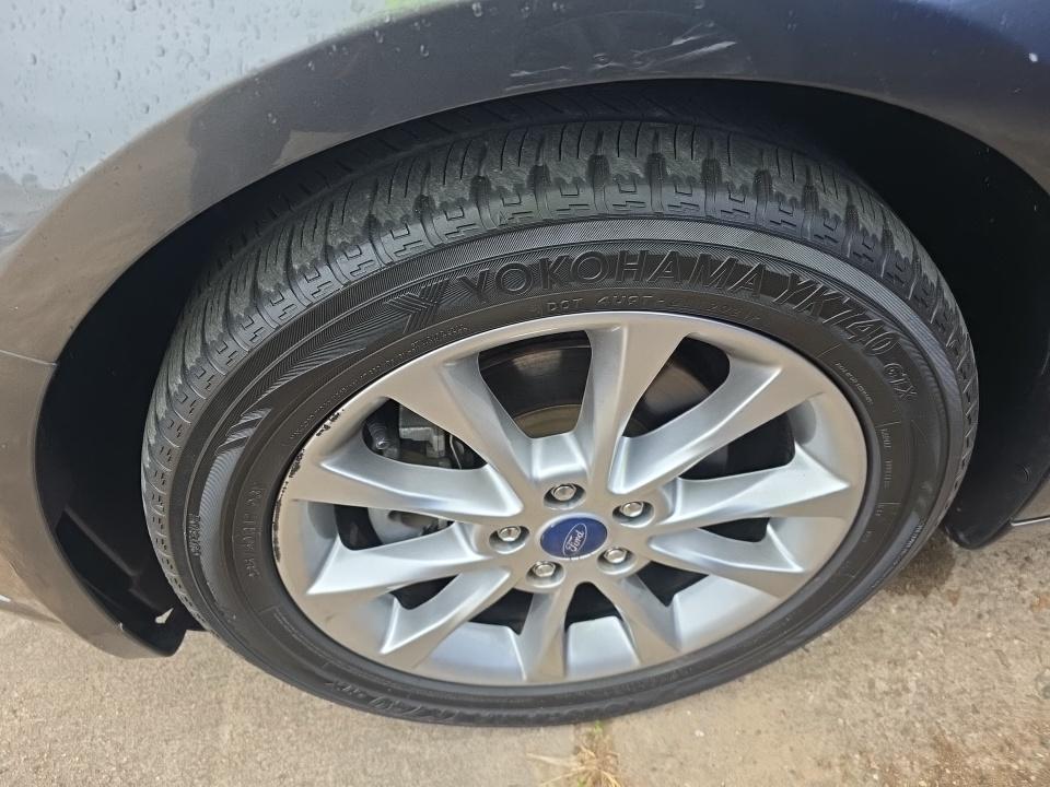 FORD FUSION - 9