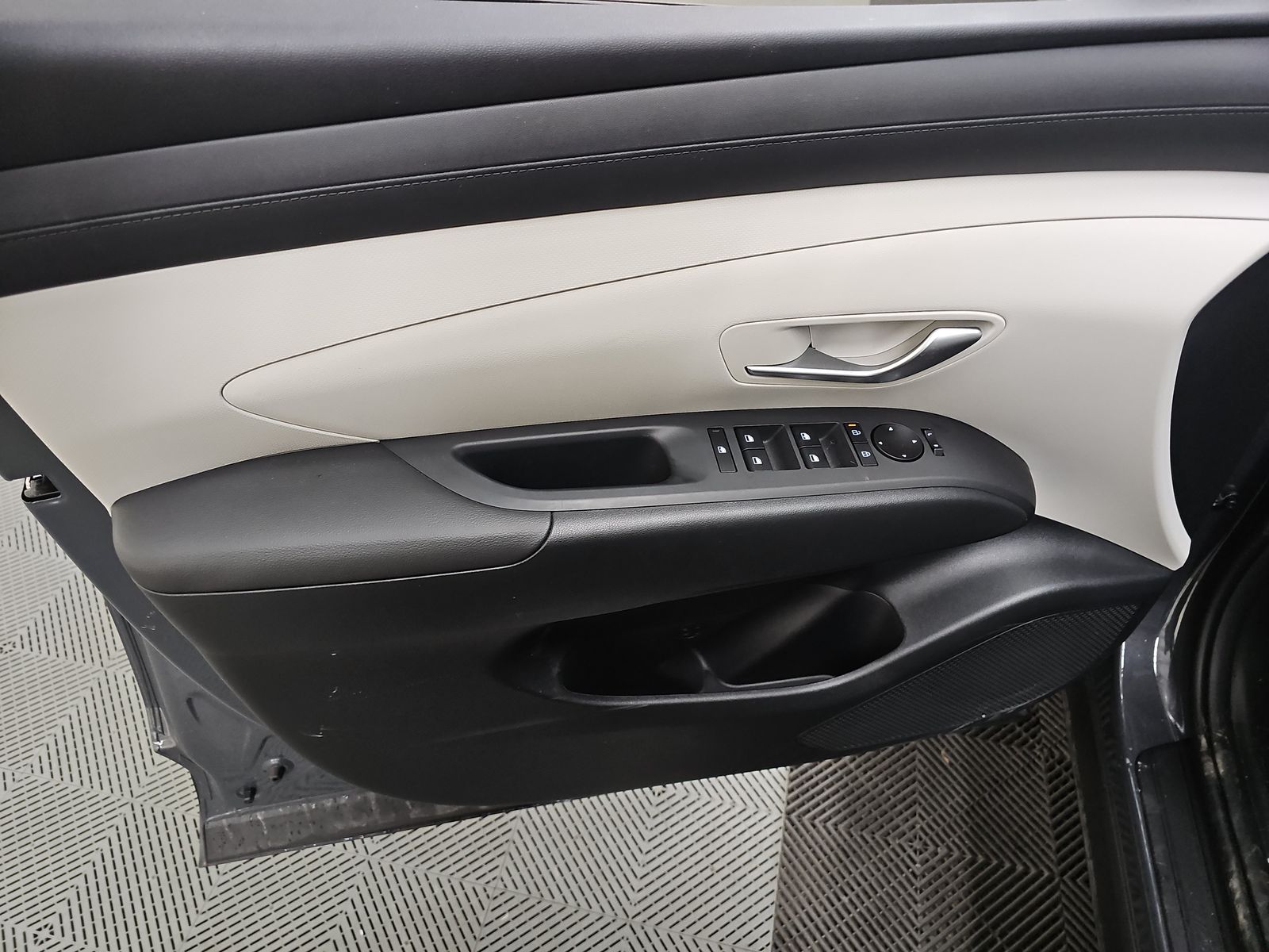 HYUNDAI UNKNOWN - 10