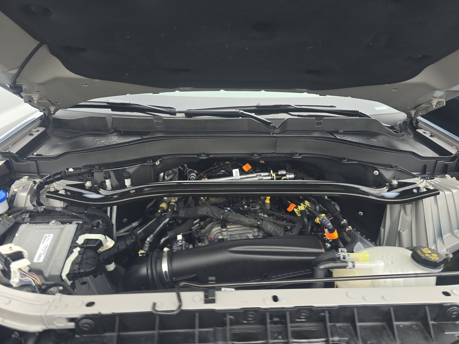 2025 Ford Explorer ST-Line AWD