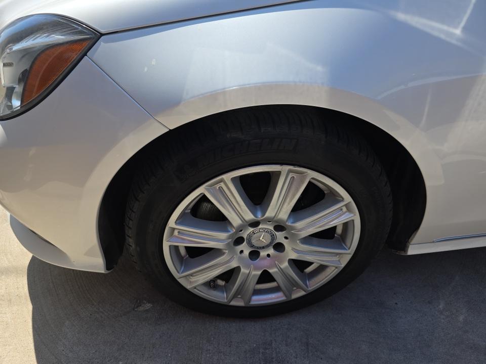 MERCEDES-BENZ E-CLASS - 9