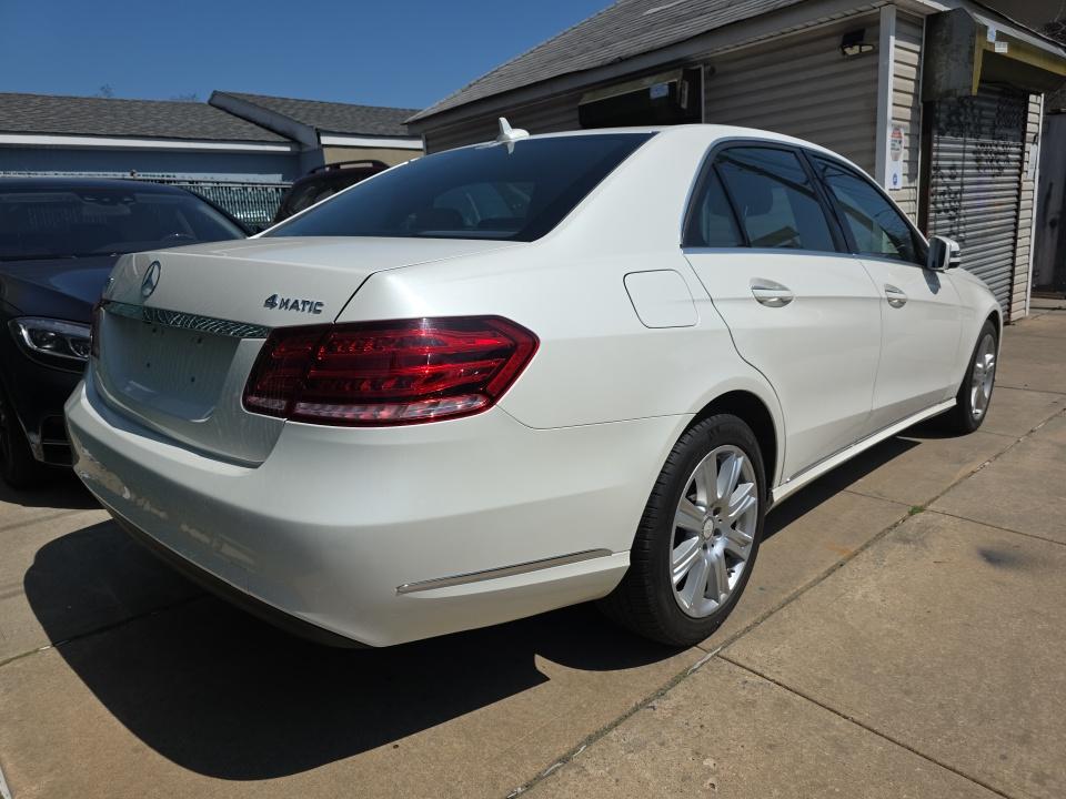 MERCEDES-BENZ E-CLASS - 5